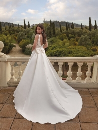 Amelie 25026 back.jpg